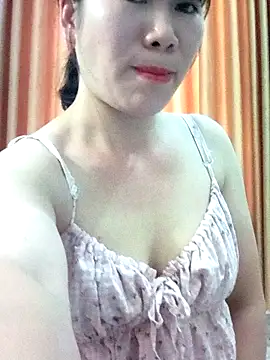 Bondgirl 9 online show from May 8, 2026, 5:55 am