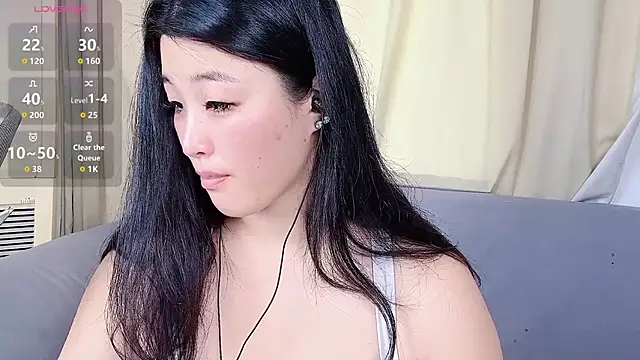 Tavie1744 online show from June 27, 2026, 1:00 am