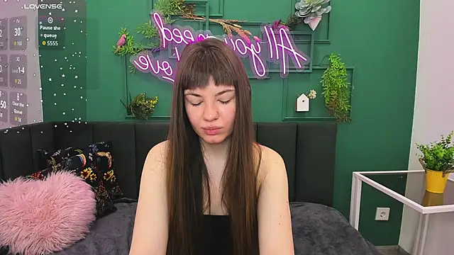 AgnesBeautiful online show from April 11, 2026, 1:46 am