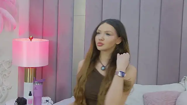Snapshot of MelanieSutton chatting on April 23, 2026, 2:51 am MelanieSutton online show from April 23, 2026, 2:51 am