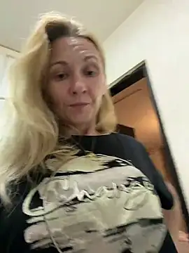 Secret Ladyx online show from June 4, 2026, 5:28 pm
