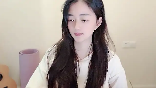 jinxiyao01 online show from May 2, 2026, 7:13 am