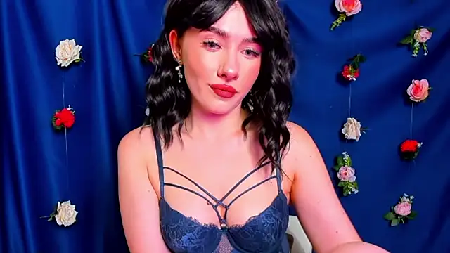 Aria Montclair online show from March 10, 2026, 8:24 pm