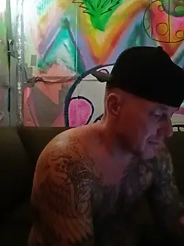 Snapshot of drednasty chatting on June 14, 2026, 4:14 am drednasty online show from June 14, 2026, 4:14 am