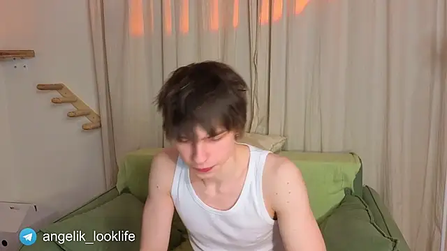 look angelic online show from March 14, 2026, 2:06 am