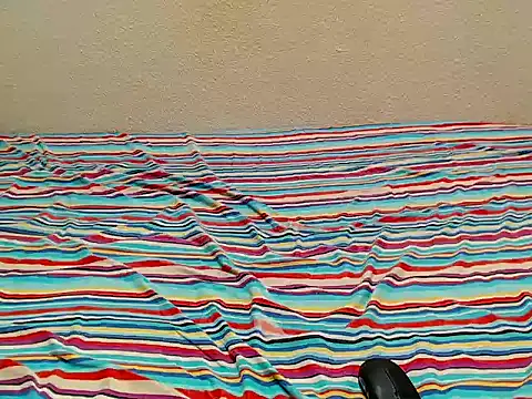 Busty42DDZA online show from April 13, 2026, 9:35 am