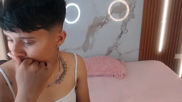 vicky wel online show from March 20, 2026, 7:59 pm