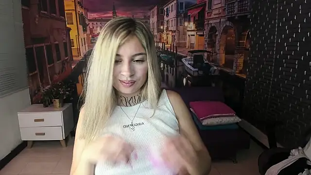 Tamaraa velez online show from April 16, 2026, 9:04 pm