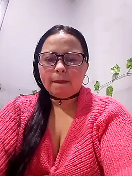 violetapeeveet online show from March 19, 2026, 5:07 am