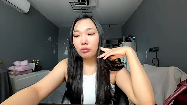 Snapshot of DrivenRitual chatting on March 4, 2026, 3:03 am DrivenRitual online show from March 4, 2026, 3:03 am