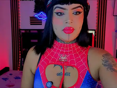 LauriInk1 online show from May 3, 2026, 6:55 pm