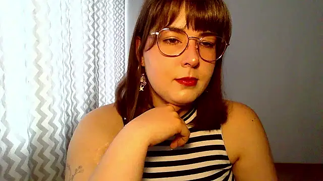 ClaraHard online show from July 7, 2026, 8:40 am