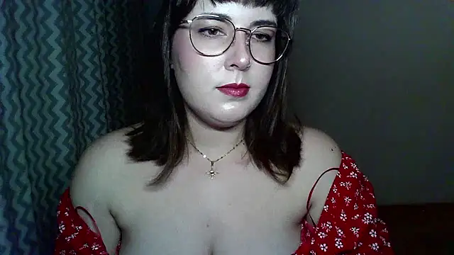 ClaraHard online show from August 7, 2026, 9:10 pm