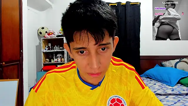 gomitaboy1 online show from July 17, 2026, 7:22 pm