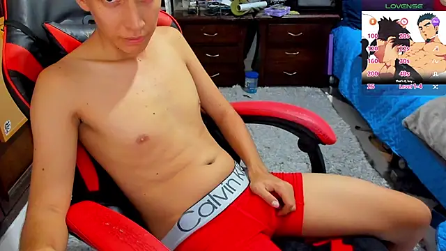 gomitaboy1 online show from August 4, 2026, 7:29 pm