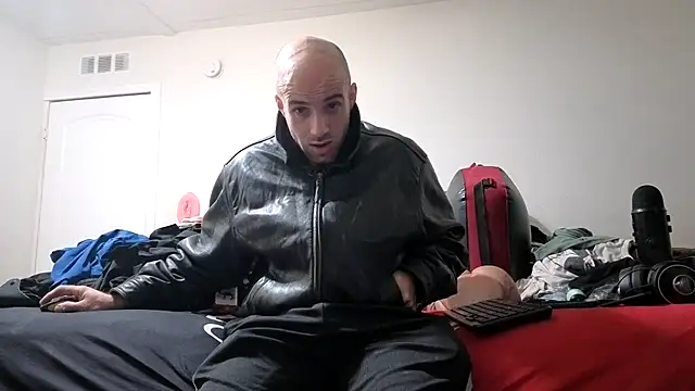 Snapshot of CirclingClass chatting on October 12, 2025, 1:01 pm CirclingClass online show from October 12, 2025, 1:01 pm