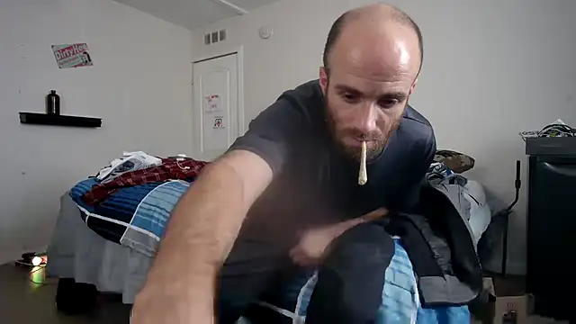 Snapshot of CirclingClass chatting on December 3, 2024, 7:28 pm CirclingClass online show from December 3, 2024, 7:28 pm