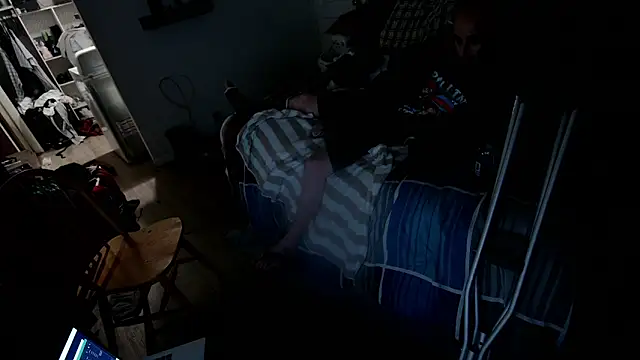 Snapshot of CirclingClass chatting on February 13, 2025, 9:51 am CirclingClass online show from February 13, 2025, 9:51 am