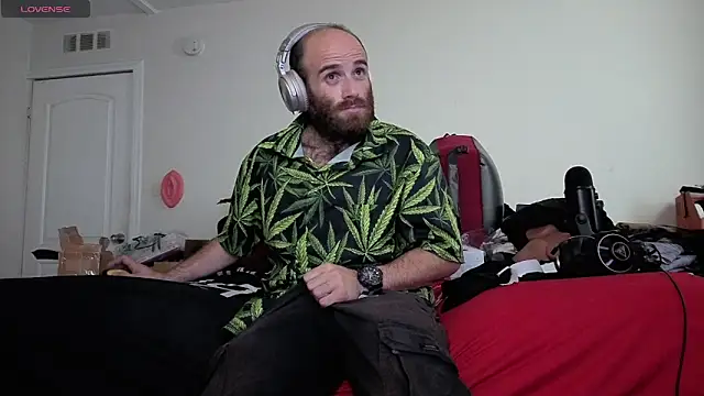 Snapshot of CirclingClass chatting on October 3, 2025, 9:16 pm CirclingClass online show from October 3, 2025, 9:16 pm