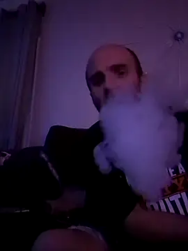 Snapshot of CirclingClass chatting on February 21, 2025, 8:18 am CirclingClass online show from February 21, 2025, 8:18 am