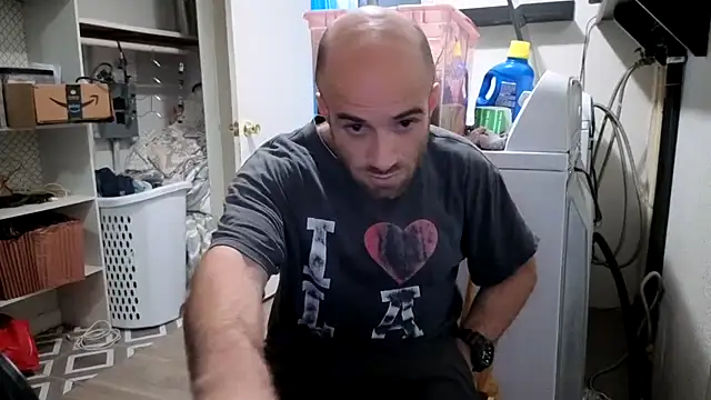 Snapshot of CirclingClass chatting on October 18, 2025, 9:39 pm CirclingClass online show from October 18, 2025, 9:39 pm