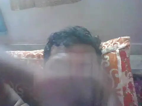 DRAMA  QUEEN online show from April 5, 2026, 8:43 am