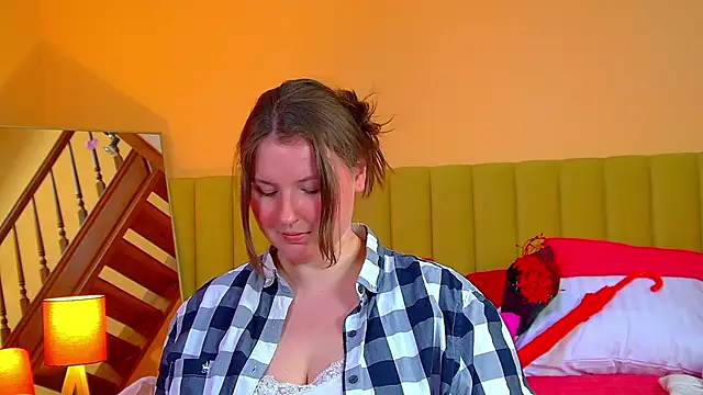 MelodyMoores online show from April 11, 2026, 7:56 am