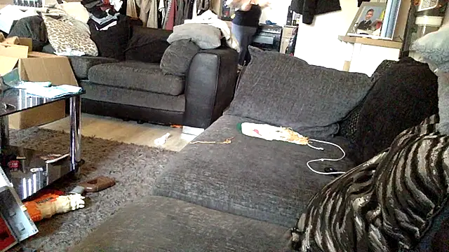 CurvyCatx online show from March 12, 2026, 9:24 am