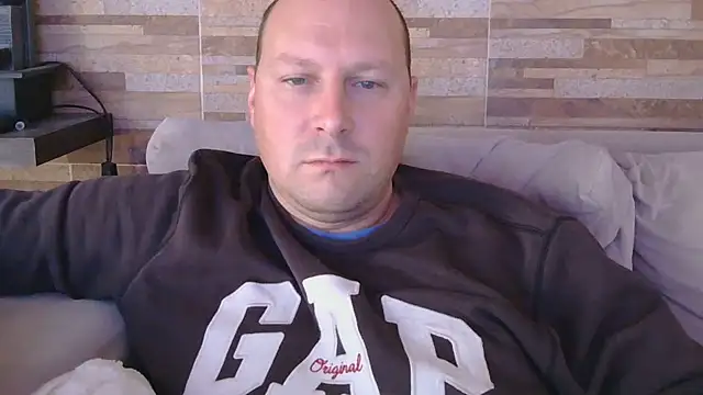 lustonfan online show from June 19, 2026, 12:00 pm