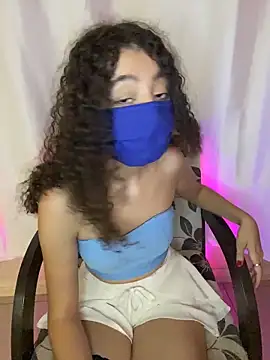 Ravennaaaaa online show from April 3, 2026, 1:56 am