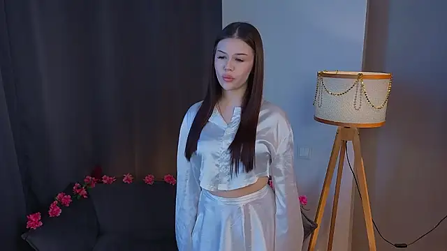 Snapshot of CatrinaLuk chatting on March 9, 2026, 6:28 am CatrinaLuk online show from March 9, 2026, 6:28 am