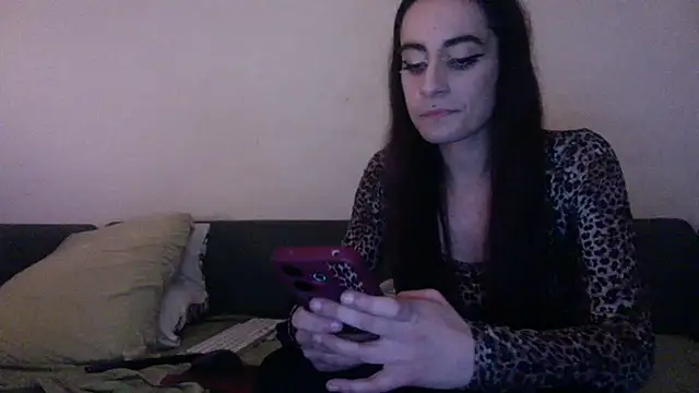 chiara-mario online show from April 18, 2026, 7:07 pm