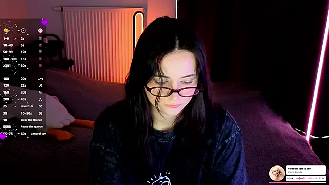 missy3kissy online show from May 19, 2026, 4:36 pm