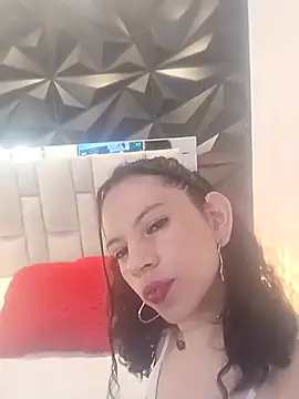 Katijis online show from April 16, 2026, 9:50 pm