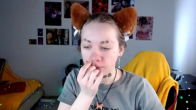 Nica Kawaii online show from April 20, 2026, 9:01 am