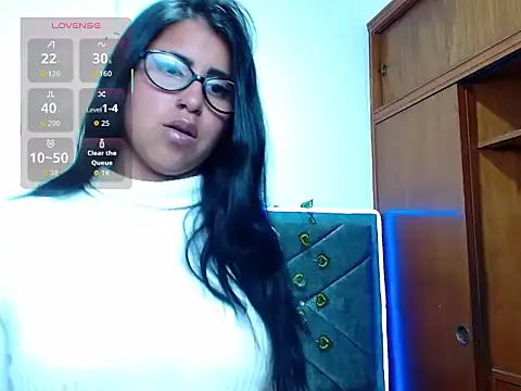 Alisha Gamskar13 online show from June 1, 2026, 3:00 pm