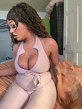 Riasvenenoo online show from May 30, 2026, 4:01 pm