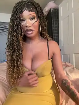 Riasvenenoo online show from May 10, 2026, 4:09 pm