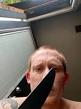 Lovemcurvy69 online show from April 3, 2026, 5:52 pm