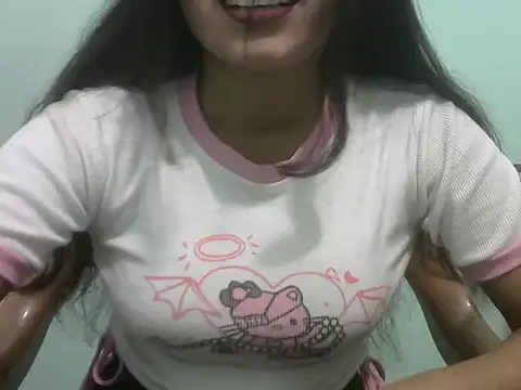 Lovely-Pandey online show from April 21, 2026, 5:41 pm