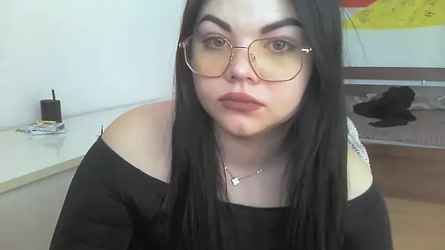 vvikkiii online show from March 6, 2026, 7:58 am