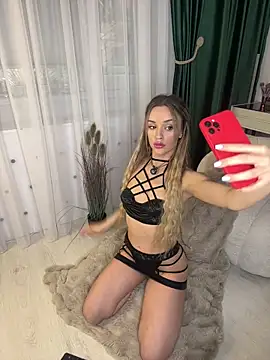 KatieCutieXooo online show from May 6, 2026, 4:22 pm