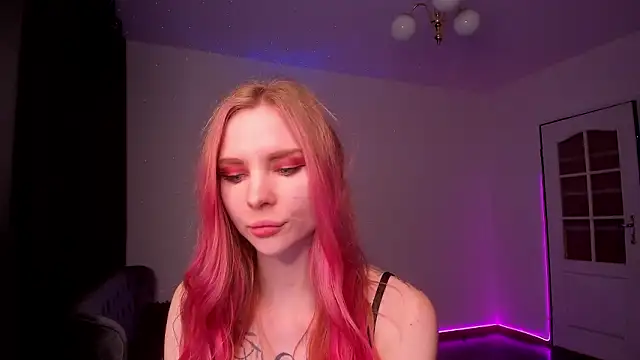 Snapshot of Amelia_Rossy chatting on March 17, 2026, 10:46 pm Amelia Rossy online show from March 17, 2026, 10:46 pm