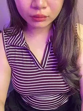 Meow sexygirl online show from June 3, 2026, 5:08 am