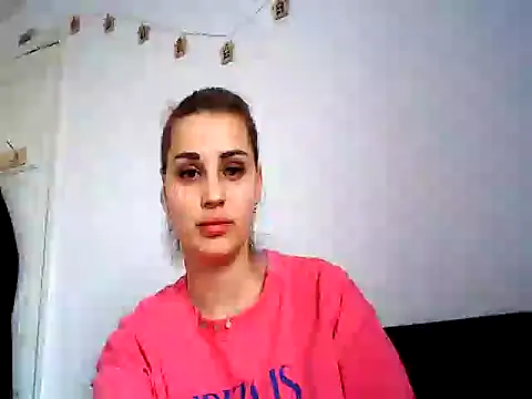 Giullyaxxx online show from March 20, 2026, 2:51 pm