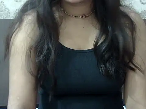 Snapshot of JANVI_06 chatting on June 11, 2026, 8:33 am JANVI 06 online show from June 11, 2026, 8:33 am