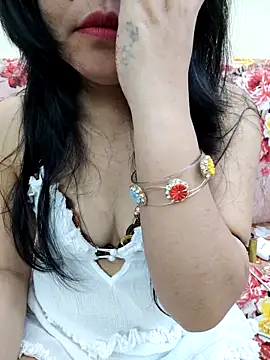 Manisha-Rai online show from April 29, 2026, 5:55 am