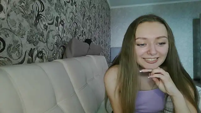 MysticGlimmer online show from March 19, 2026, 8:14 am