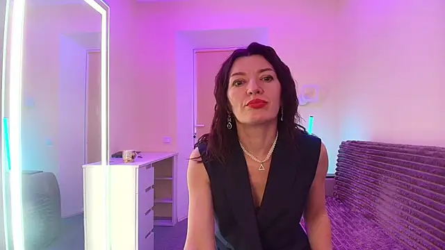 Bonnie Naughtyy online show from July 11, 2026, 3:23 pm