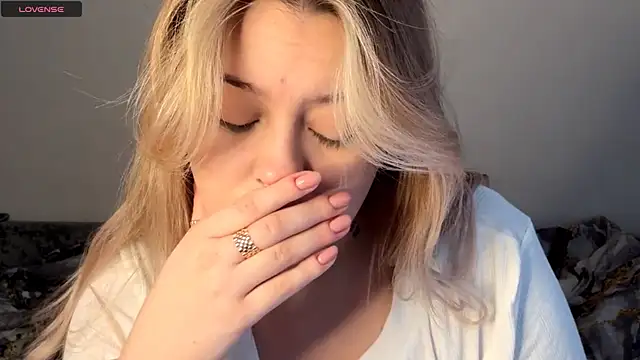 WonderedFlair online show from April 18, 2026, 9:11 am